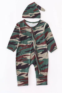 Camouflage baby romper with hat